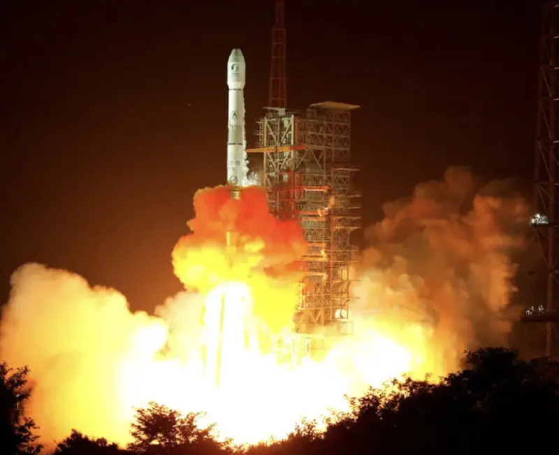 ▲中國長征三號乙運載火箭（圖／美聯社／達志影像）