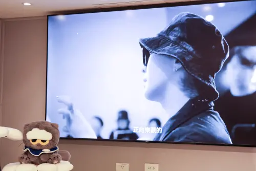 ▲GD與愛貓ZOA同框。（圖／記者朱永強攝）