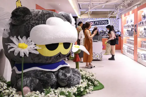 ▲二樓的ZOA身處雛菊花園，一旁還有A&NE。（圖／記者朱永強攝）