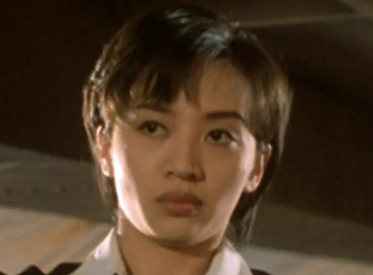 ▲梅艷芳（如圖）被生前好友「向太」陳嵐揭露曾兩度得罪黑道，一次是眾所皆知的「掌摑事件」，另一次甚至被黑道大哥出了百萬港幣，下令要她的命，兩次都是向太幫忙解救她。（圖／摘自HKMDB）