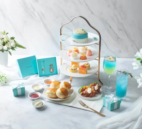 李方艾美「艾在好事成三」滿額抽 最大獎總統套房一晚
