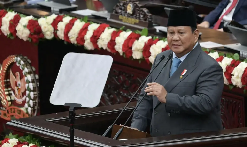 ▲印尼總統普拉伯沃（Prabowo Subianto）於8月15日先在國會發表就任後首份國情咨文，隨後於下午公布年度財政預算案。（圖／翻攝自法新社）