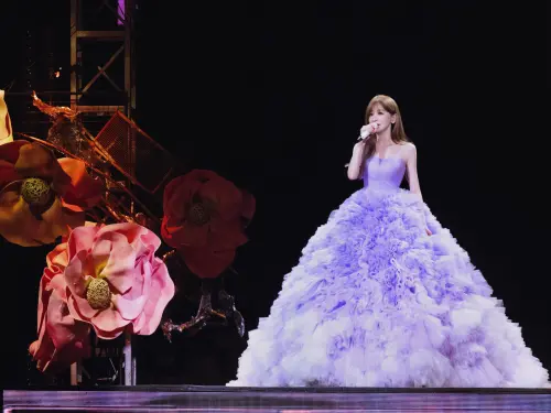 ▲王心凌《SUGAR HIGH》巡演到北京首次三場連開，獻出10套全新造型，從浪漫的紫色公主裙到優雅的藍色人魚裙，每一套都美出新高度。（圖／天晴娛樂提供）