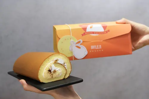 ▲「奶黃流心脆脆生乳捲」網路限定，售價18公分525元。（圖／亞尼克提供）