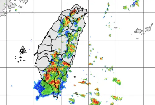 國家警報連發！大雷雨掃台「小心冰雹」　氣象署最新警戒範圍一覽
