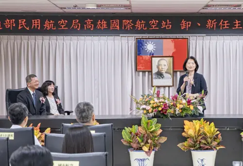 ▲王郁珍期許高雄站同仁，挑戰的另一面就是機會，因為有挑戰，才有機會重新檢視流程、優化服務、打造更符合未來需求的高雄機場。(圖／高雄國際航空站提供)