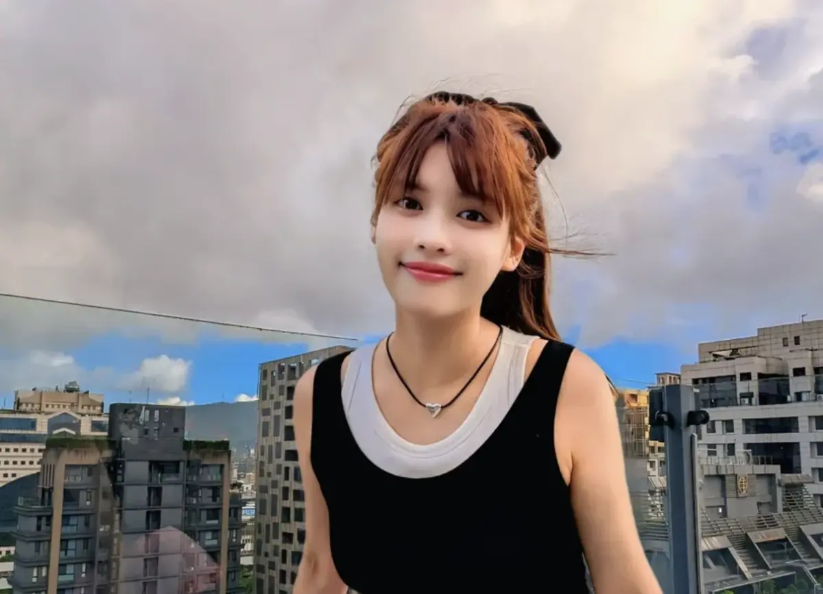 ▲常在綜藝節目中出現、也出過唱片和演過戲的夏宇童，今天過37歲生日。她曾在節目裡透露遭到閨密與男友背叛，狗血程度不比八點檔的情節遜色。（圖／摘自 IG @sha_ariel)