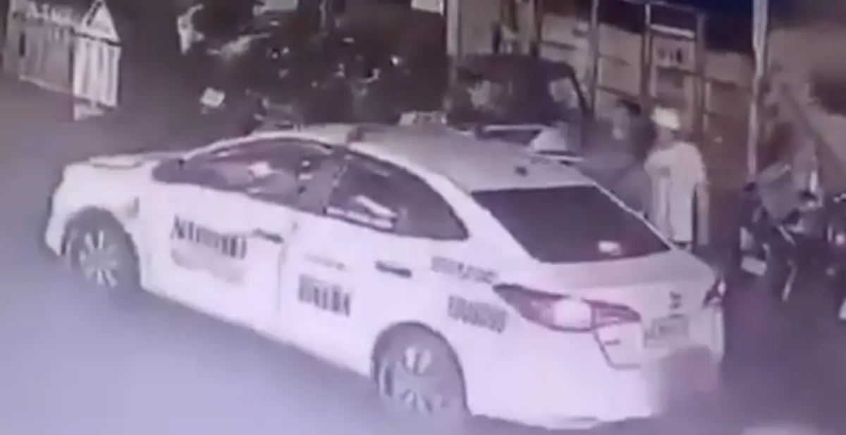 ▲兩名日本人從計程車下車後隨即遭搶劫並殺害。（圖／翻攝自X）