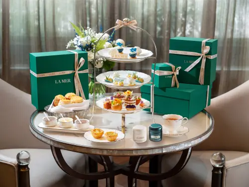 ▲台北文華東方酒店攜手頂級保養品牌 La Mer海洋拉娜，在「青隅」打造「蔚藍金萃」奢華下午茶饗宴。（圖／台北文華東方提供）