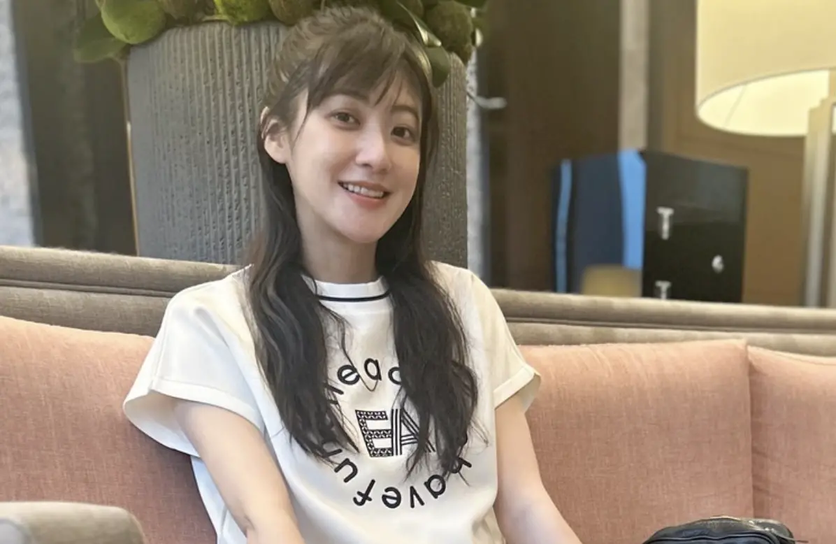 ▲林逸欣（如圖）婚禮上的成長影片爆紅，不過哥哥的畫面很少，她也透露因為哥哥不喜歡鏡頭，但也加碼曝光私下兄妹互動，相當可愛。（圖／翻攝自林逸欣Threads@sharalinmusic）