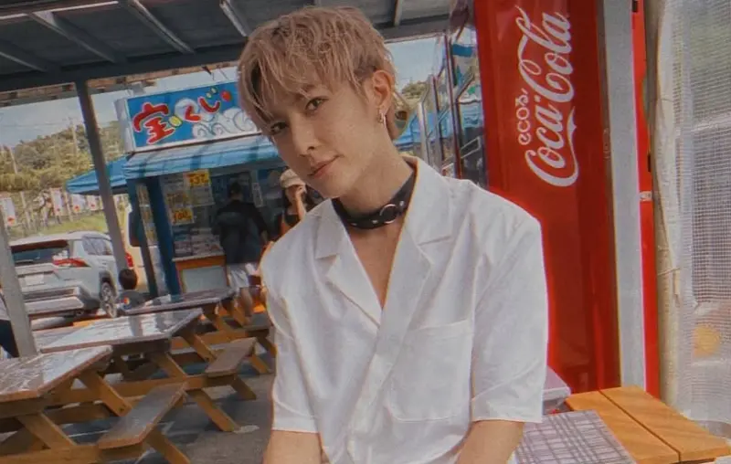 ▲炎亞綸（左）被猜測就是協助家寧對付Andy的男星，他與家寧過去的合照也曝光，炎亞綸更曾坦言自己因低潮上過心靈課程。（圖／炎亞綸IG@aayan1120）