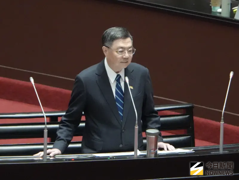 ▲志願役加給至3萬政院將提釋憲，民眾黨團批行政院長卓榮泰不適任。（圖／記者呂炯昌攝）