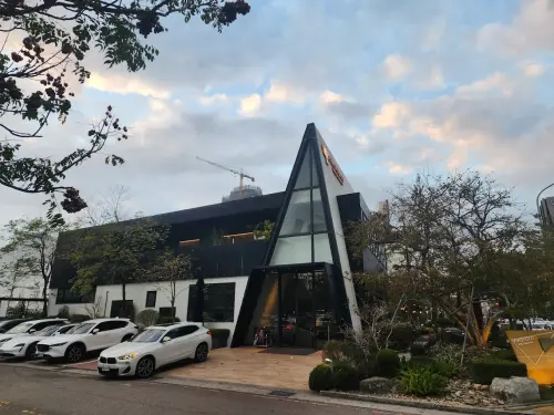 ▲台中的JL Studio蟬聯米其林3星餐廳肯定。（圖／Google評價）