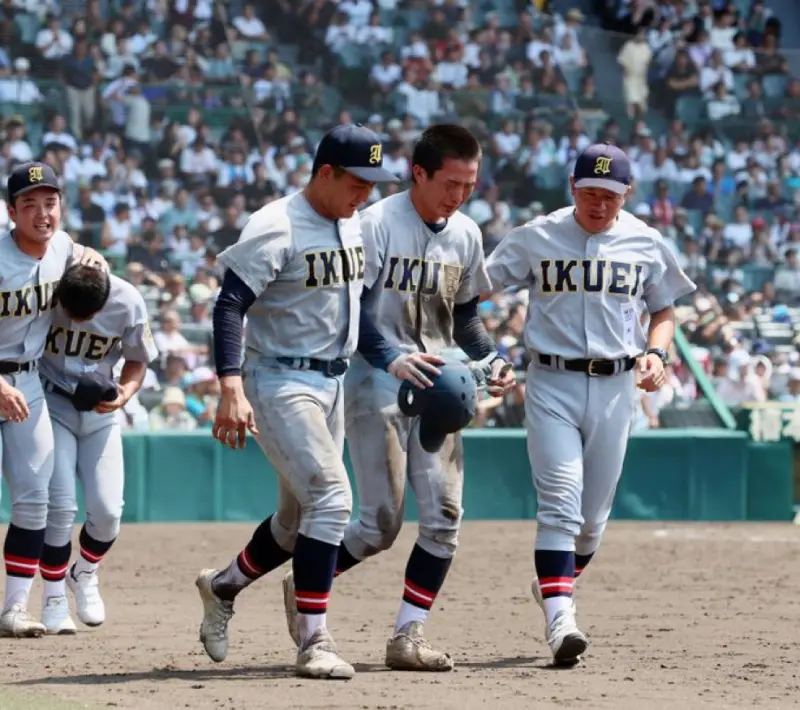 甲子園／致敬陳冠宇？仙台育英王牌最後打席「爆哭」！結局大不同
