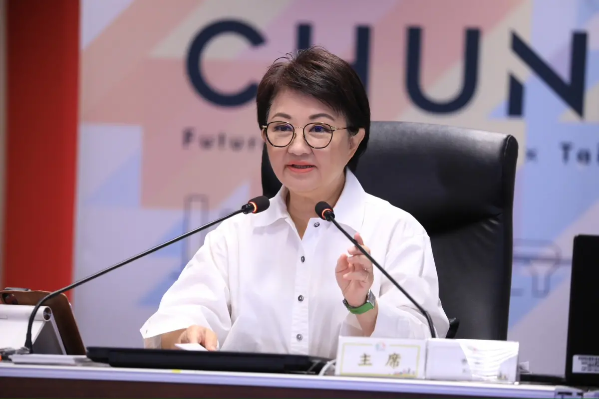 ▲台中市長盧秀燕今早主持市政會議時，被追問台中是否普發現金。（圖／台中市政府提供，2025.08.19）