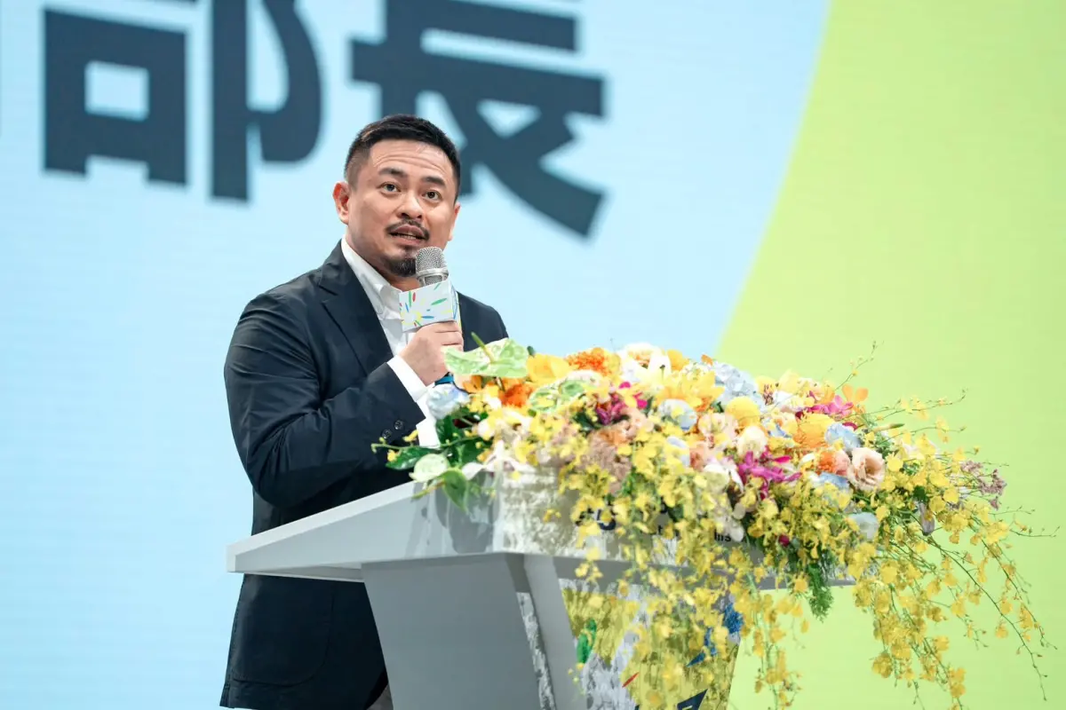 ▲勞動部長洪申翰。（圖／翻攝自洪申翰臉書）