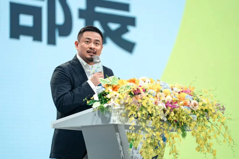 ▲勞動部長洪申翰。（圖／翻攝自洪申翰臉書）