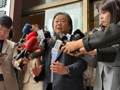 8字形容徐國勇！王世堅怒轟周玉蔻：偽媒體人「不知恥」
