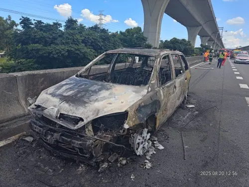 ▲ 國道一號桃園段今天中午發生火燒車意外！整輛車變成火球、黑煙狂竄。（圖／翻攝畫面）
