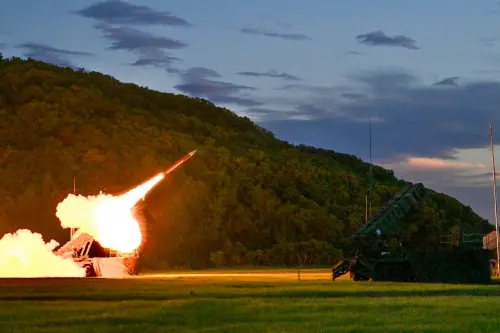 九棚飛彈射擊傳意外！愛國者二型飛彈發射4秒後自爆　軍方回應了
