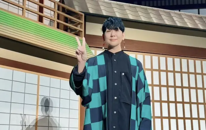 ▲《鬼滅之刃》炭治郎聲優花江夏樹（如圖）介紹，明明是動畫最重要主角，卻遭《鬼滅之刃》官方社群給封鎖！（圖／@hanae0626 X）