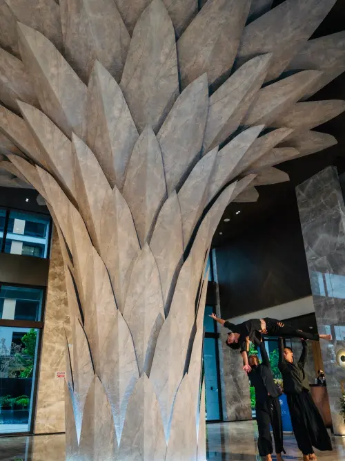 ▲「研森」代表性公設藝術裝置《府城最美之花》由國際建築大師隈研吾操刀設計。（圖／清景麟集團提供）