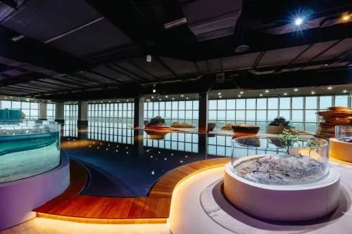 ▲台中海洋館的四樓有全台首創「室內濕地體驗潮汐區」（圖／翻攝台中海洋館官網）