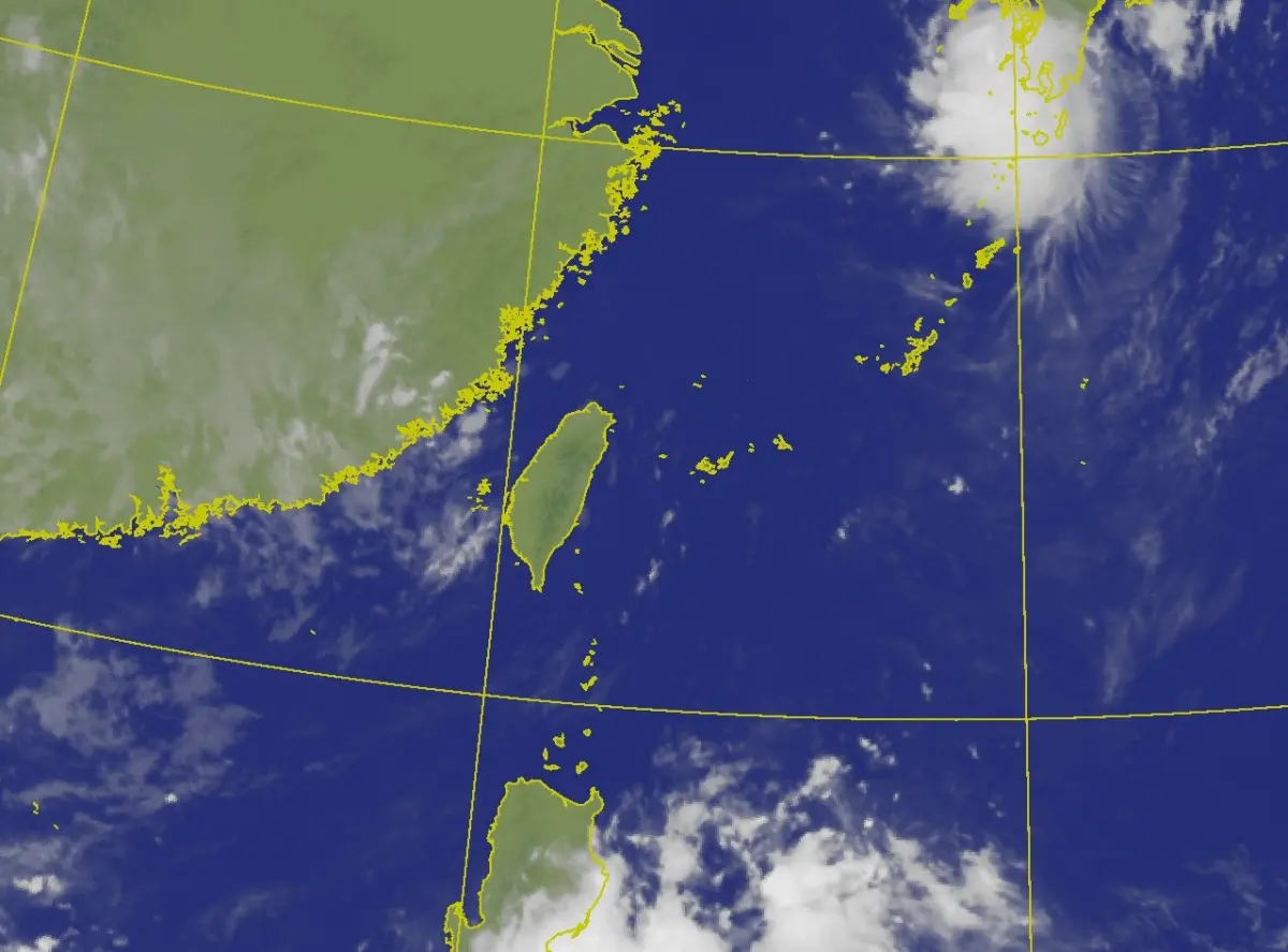 ▲中央氣象署表示，今（21）日各地保持多雲到晴；氣象專家吳德榮表示，明日有機會出現38度高溫。至於未來是否會有颱風生成？吳德榮根據各國預測路徑說明。（圖／中央氣象署cwa.gov.tw）