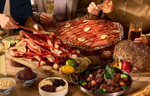 ▲台北國泰萬怡酒店MJ Kitchen即日起至11月15日推出「肉食主義」全新主題菜色，並有天使紅蝦、香箱蟹等吃到飽，假日還有松葉蟹。（圖／台北國泰萬怡提供）