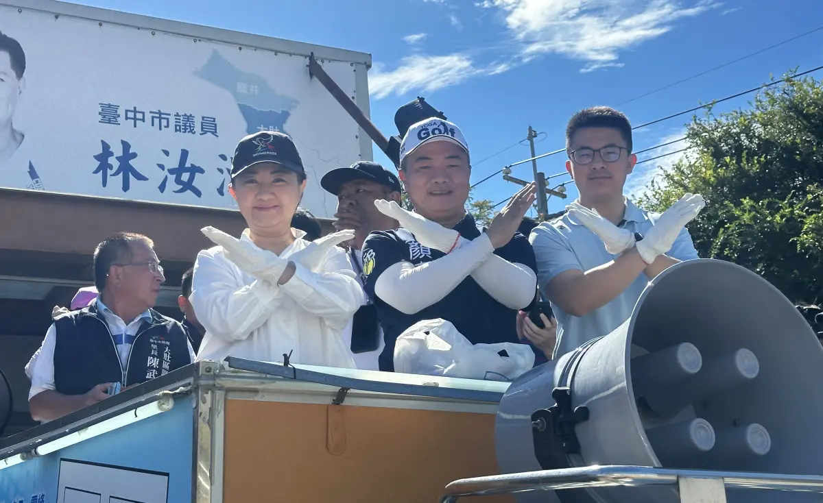 ▲台中市長盧秀燕今天請假投入反罷免，首站陪顏寬恒車隊掃街。（圖／記者顏幸如攝，2025.08.21）