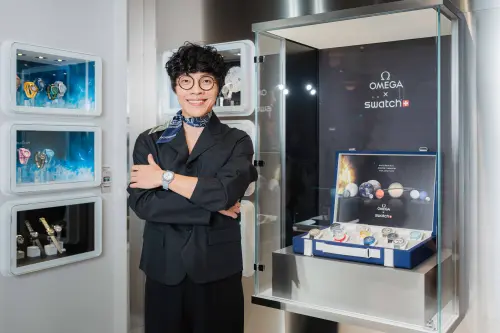 盧廣仲發女性合照官宣？鬆口曝：是她！透露戴同錶、同逛街看鬼滅
