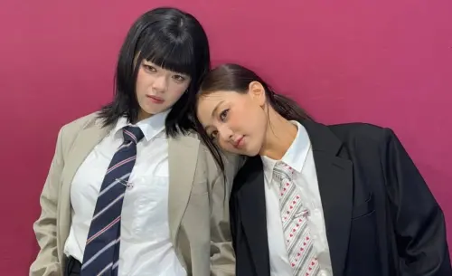 ▲TWICE因《獵魔女團》破紀錄！定延、志效親曝選歌內幕：原本唱〈Golden〉。（圖／定延IG@jy_piece）