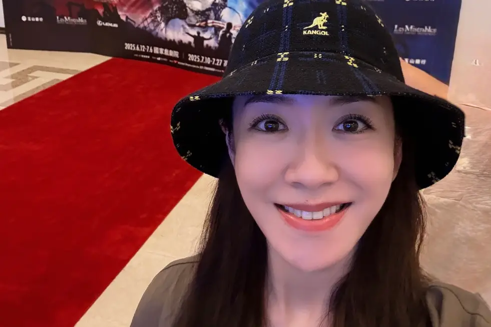 ▲楊千霈日前動手術摘除扁桃腺，結果因此失去嗅覺、味覺，她決定找中醫針灸看是否能改善，術後現況也曝光，楊千霈坦言說話還是挺吃力的。（圖／楊千霈Pink Yang臉書）