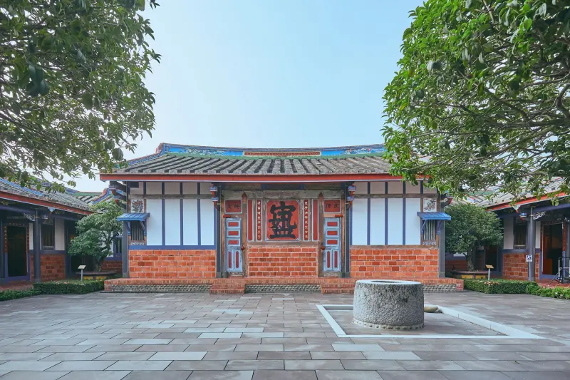 ▲今年適逢成美公堂創建140周年，論壇活動選在成美文化園舉行，參加文化資產論壇之外也能感受百年古厝的風華。（圖／頂新和德文教基金會提供）