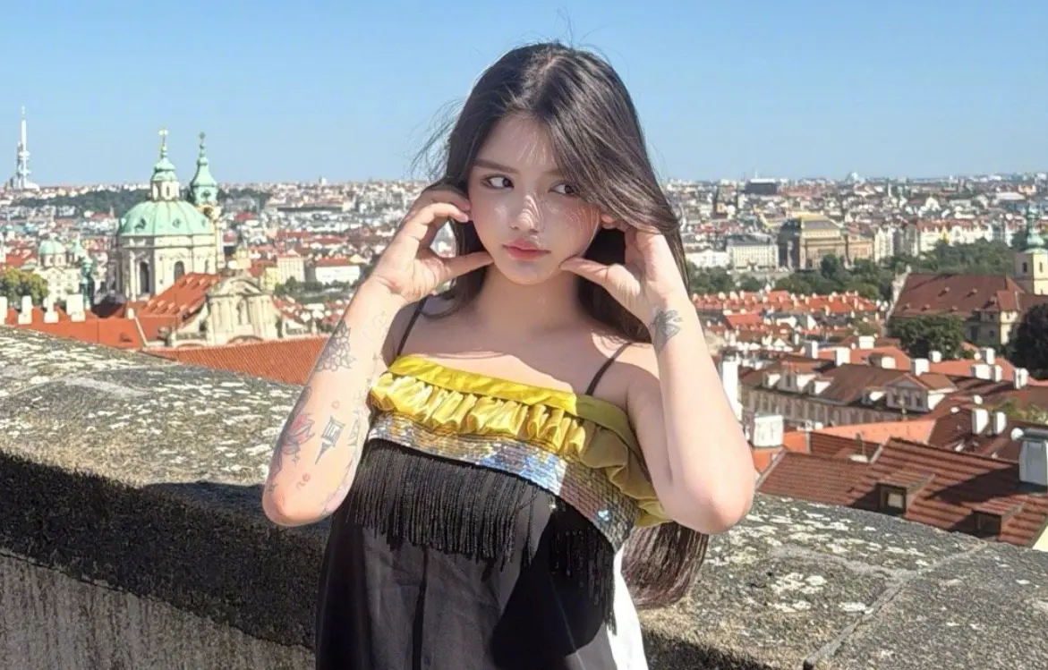 ▲中國網紅韓安冉在懷孕初期動整形手術，全身麻醉疑影響胎兒，今日她宣布腹中的雙胞胎已經流產了。（圖／翻攝自Abby-韓安冉微博）