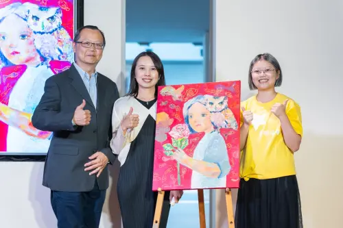 從病房到畫布　Sabrina的消失九年級圓夢個展
