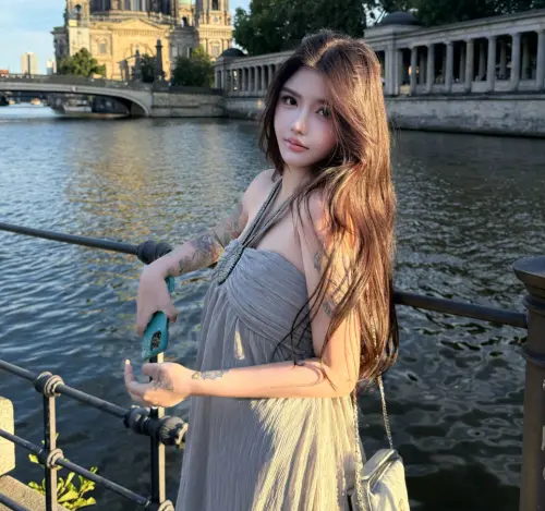 ▲陸網紅懷孕動整形手術！韓安冉全身麻醉疑影響胎兒　雙胞胎流產了（圖／翻攝自Abby-韓安冉微博）