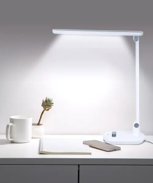 ▲飛利浦品露9W LED護眼讀寫檯燈原價2199元，特價1299元。（圖／特力屋提供）