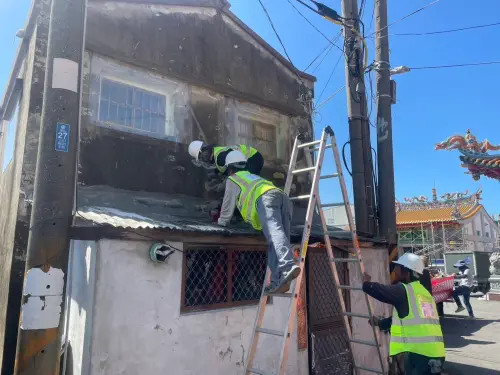 ▲ 台南接連遭逢丹娜斯風災及0728豪雨  黃偉哲認爲，藍白粗暴通過新版財劃法衝擊中央及台南財政，未來面對極端氣候更具挑戰。（圖／南市府提供）