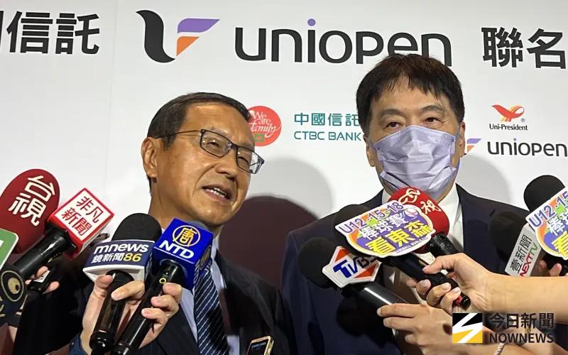 ▲中信銀行今（21）日攜手統一集團，推出「uniopen聯名卡」，統一集團董事長羅智先與中信銀行董事長陳佳文會後受訪也說明兩家企業合作契機。（圖／記者顏真真攝）