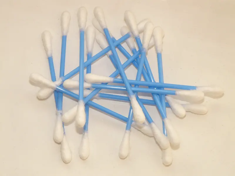 ▲台南一名陳姓女子2年前在淘寶購物網買棉花棒，結果近日有員警持拘票上門抓人，最後她不僅被關1晚，還上繳10萬元罰鍰。（圖/Pixabay）