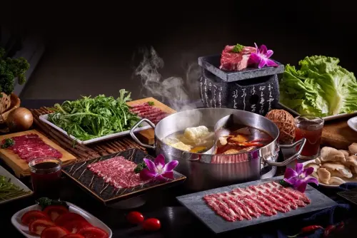 ▲「野牛殿溫體牛火鍋」推出買三送一、桂花烏梅汁無限暢飲活動。（圖／野牛殿溫體牛火鍋提供）