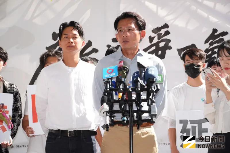 ▲明年度總預算未納志願役加薪，民眾黨主席黃國昌痛批行政院長卓榮泰是在對立法院宣戰。（圖／記者朱永強攝，2025.08.22）