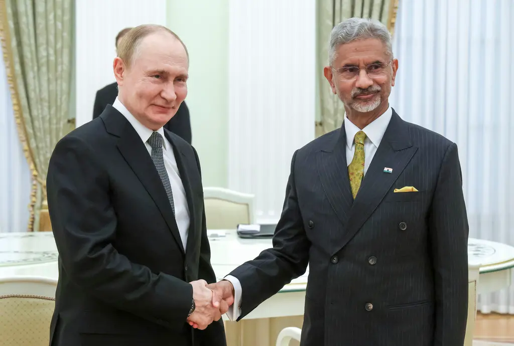 ▲印度外交部長蘇杰生（Subrahmanyam Jaishankar）21日出訪俄羅斯，與俄羅斯總統蒲亭（Vladimir Putin）會晤，重申促進印俄雙邊貿易、深化彼此夥伴關係。（圖／美聯社／達志影像）