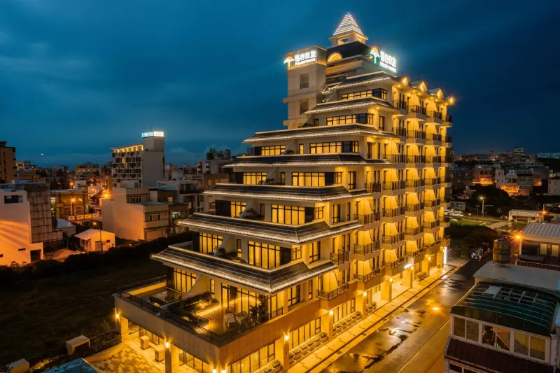 ▲福容大飯店旗下輕旅品牌「福容徠旅」全新據點插旗澎湖，9月1日展開試營運。易遊網搶先推獨家首賣專案，下殺45折起，每人每晚1550元起。（圖／易遊網提供）