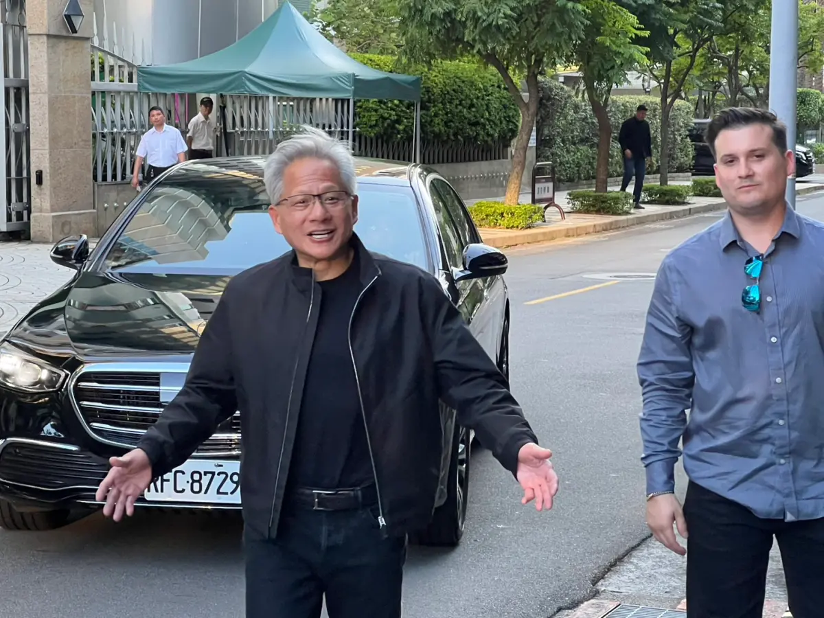 ▲輝達執行長黃仁勳今（22）日下午與台積電創辦人張忠謀見面。（圖╱記者林汪靜攝）