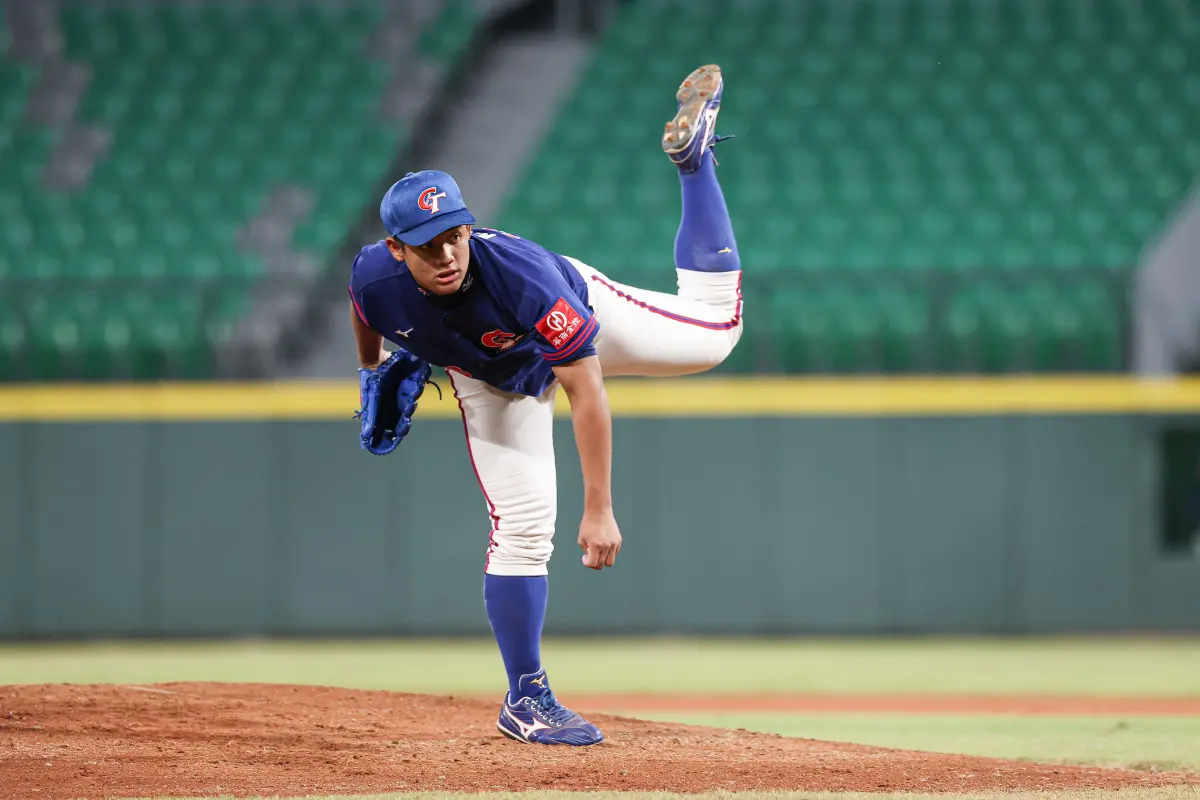 ▲中華隊本戰推出王牌投手胡冠威掛帥先發，主投5局、沒有投出任何保送、失5分非自責分。（圖／中華棒協提供）