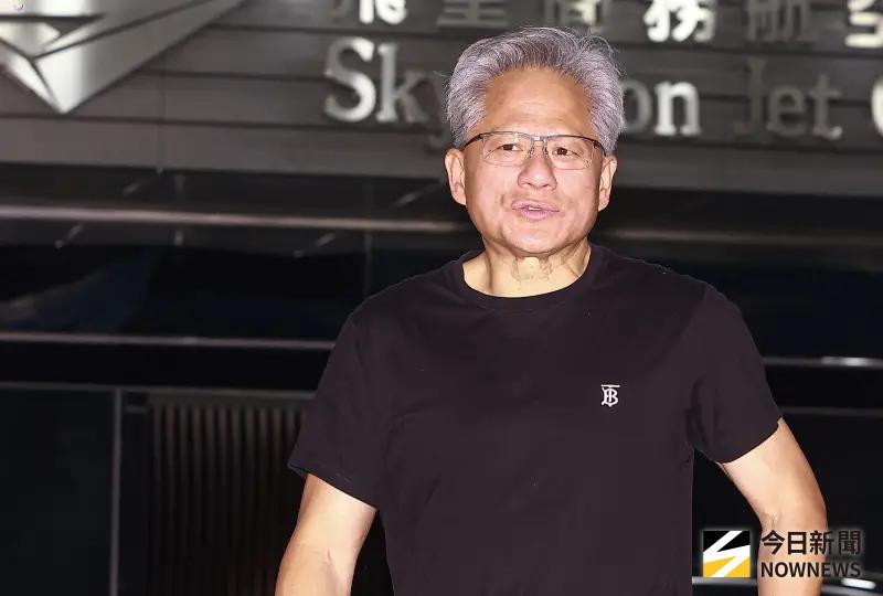 ▲輝達（NVIDIA）18日宣布，將以50億美元入股英特爾（Intel），圖為輝達執行長黃仁勳。（圖／記者葉政勳攝）