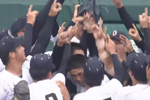 ▲第107屆日本夏季甲子園沖繩尚學3：1贏球，拿下隊史首座夏季甲子園冠軍。（圖／翻攝自朝日放送テレビ甲子園轉播）