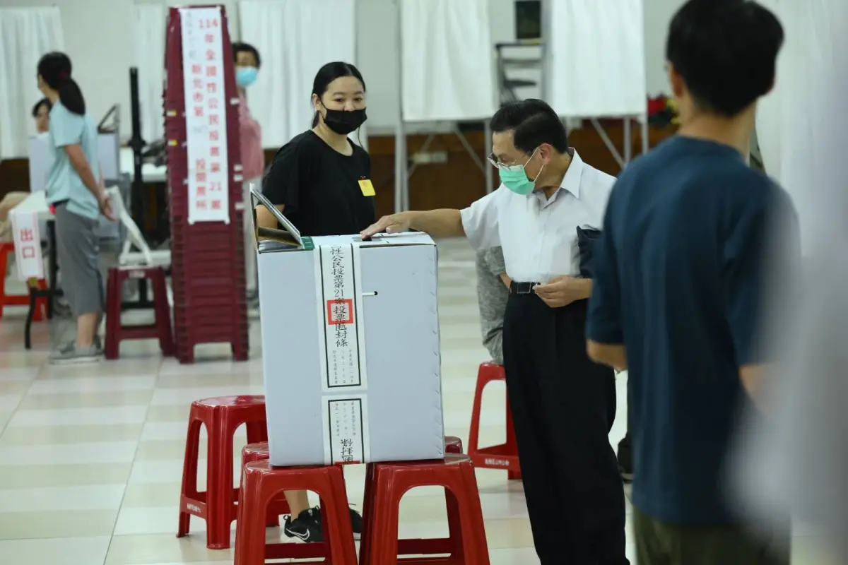▲今日舉行核三延役公投，不過各地的投票率似乎顯得冷清。（圖／林柏年攝）